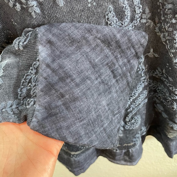 Tempo Paris Made in Italy Blue Lace V-Neck Long Sleeve Size L - Picture 4 of 9